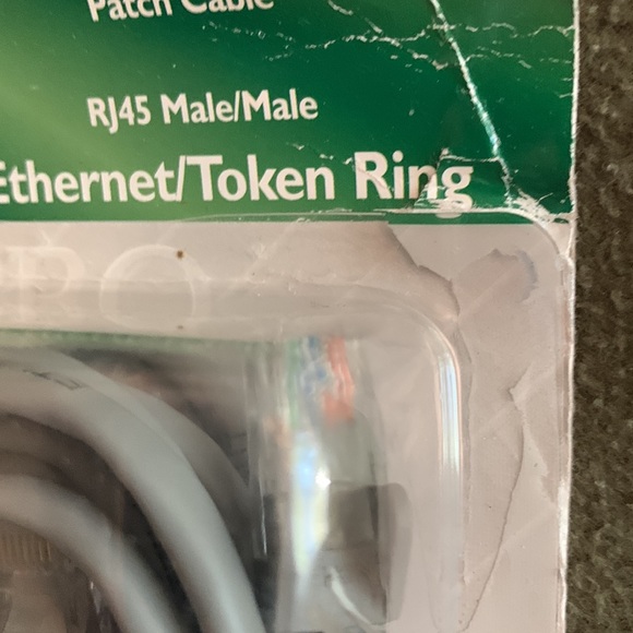 NIP Belkin Category 5e Snagless patch cable. Ethernet/token ring.  7’ 2m. - Picture 4 of 4